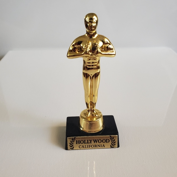 Hollywood, CA Award Magnet - Picture 1 of 4
